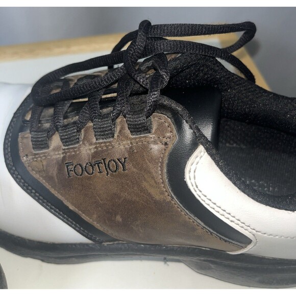 Athletic_Shoes